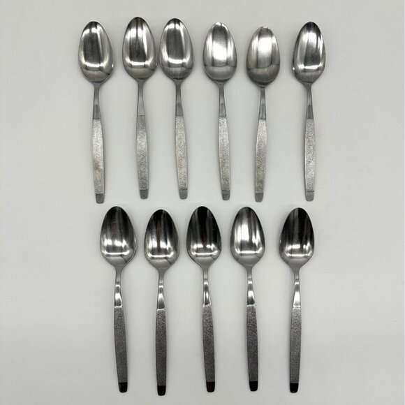 Vintage Spoons World Stainless Steel Taiwan Textured Soup Teaspoon 70s 15 Pieces - Picture 5 of 9